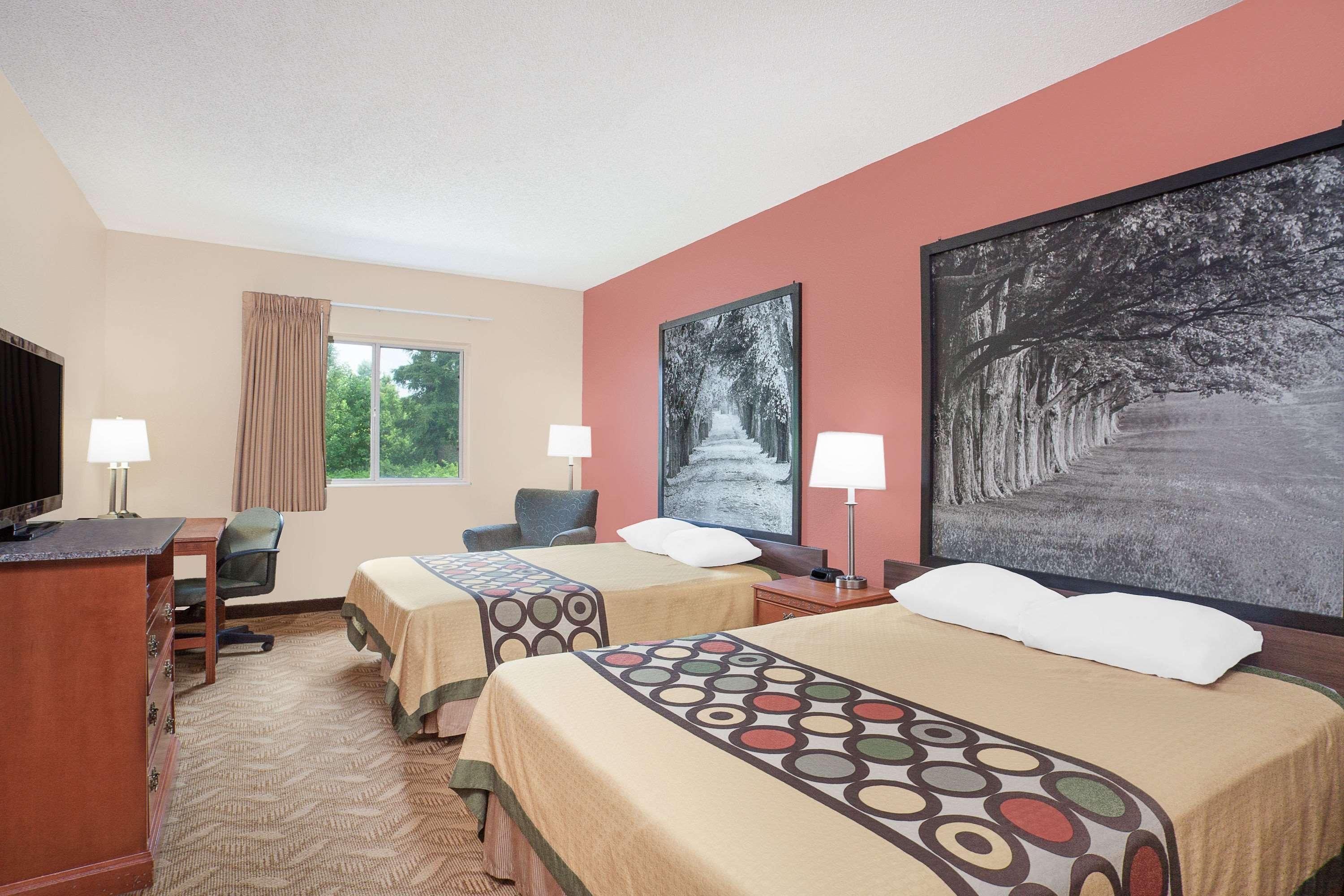Super 8 By Wyndham Central City Exterior photo